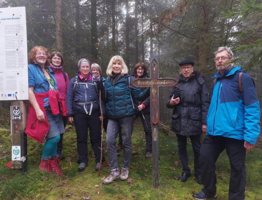 In herbstlicher Stimmung auf Wanderung rund um Altlechtern