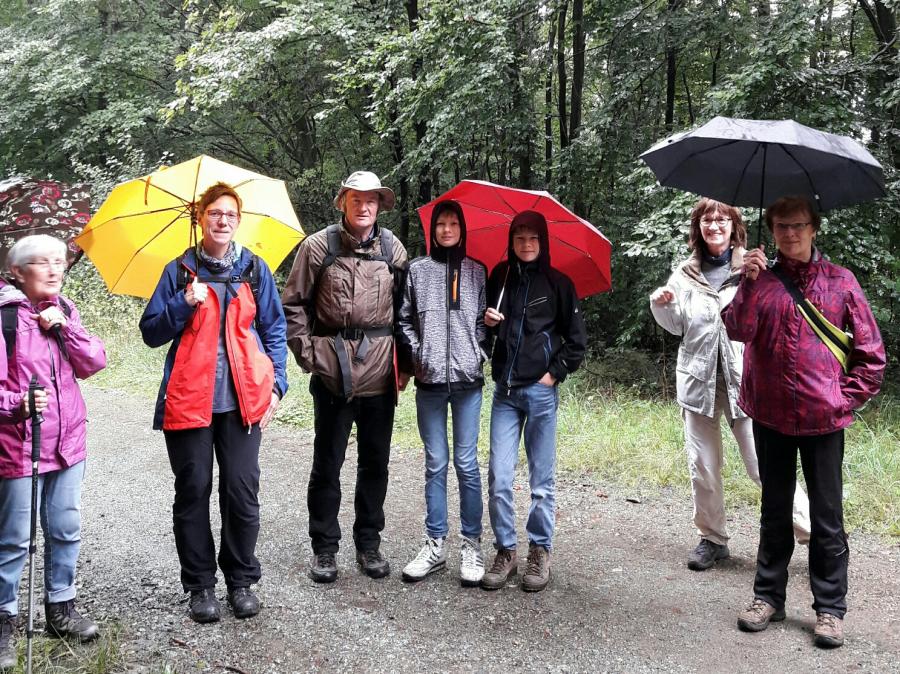 Naturkundliche Wanderung mit viel Regen